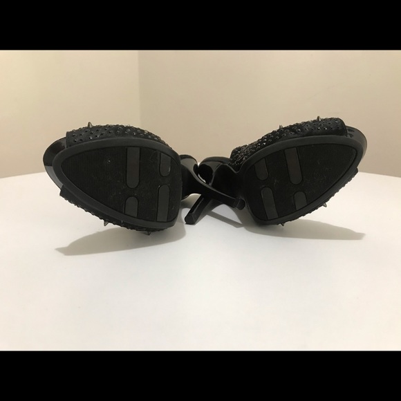 Fergie Spiked Studed Slingback Peeptoe Heels - Picture 4 of 7